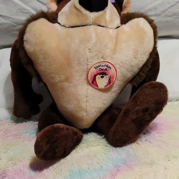 NWT Tazmanian Devil 1987 Vintage Stuffed Toy Warner Bros